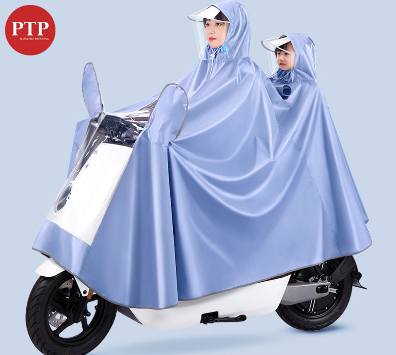 Áo mưa cánh dơi 8 PTP nhận in các nội dung theo thiết kế của khách hàng.